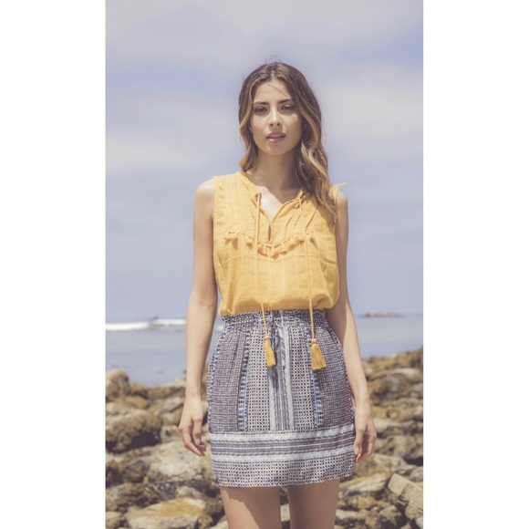 NWT Greylin Keeley Printed Smocked Mini Tie Skirt - Picture 3 of 8